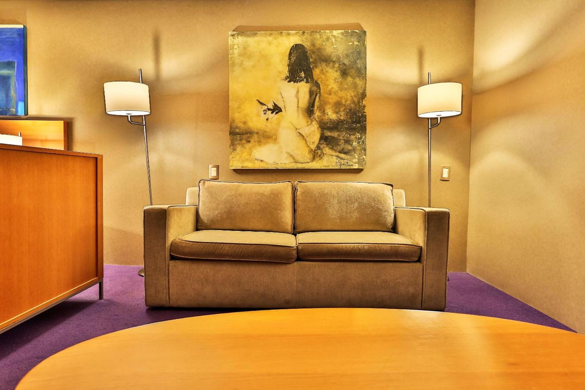Camino Real Santa Fe Hotel Mexico City Ngoại thất bức ảnh A painting by the artist
